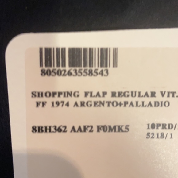 ! RARE FIND ! Brand new FENDI ‘Flap Foldover’ Bag in silver FF Mirror leather. - Picture 13 of 13